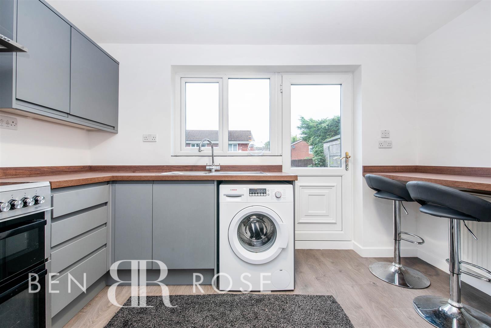 2 bed property in The Cedars, Chorley